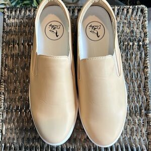 DUCKY SNEAKER rubber slip on loafers Sneakers size 8.5‎